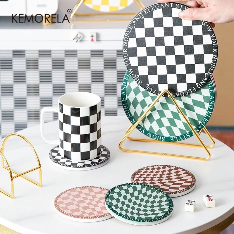 Set de Tables en Céramique à Damier